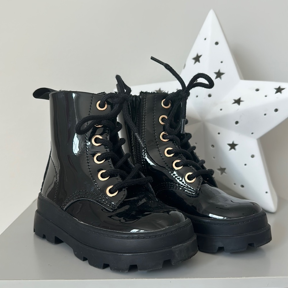 H&M baby girl combat boots